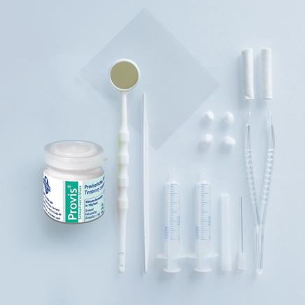 Zahn-Notfall-Set mit Nelkenöl, Zinkoxid, Zahnspiegel, zwei Spritzen, zwei Tupfern.